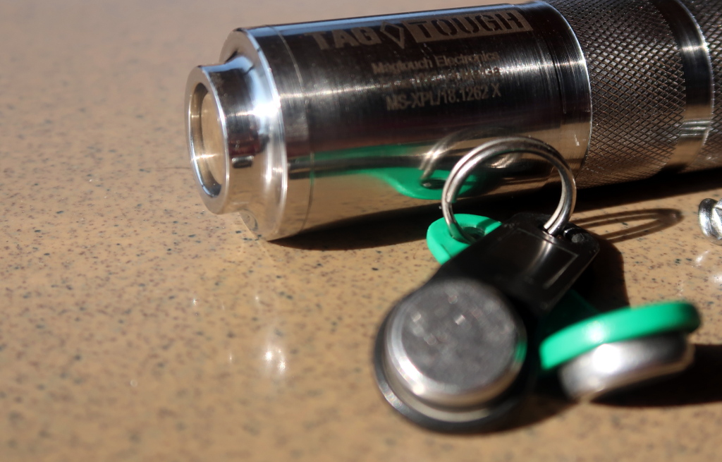 Fob tag with baton
